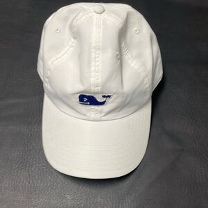 New vineyard vine hat
